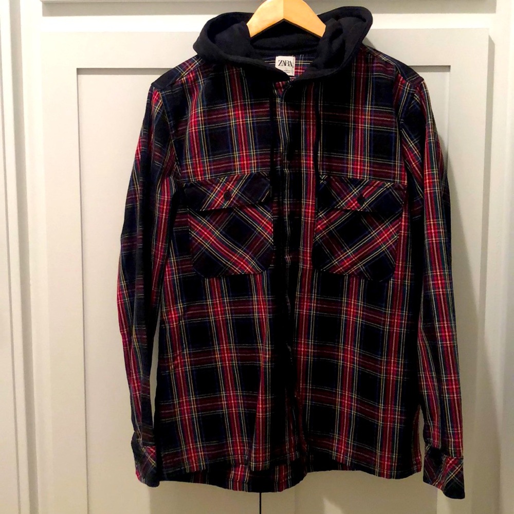 Men’s Zara hooded button down LS shirt